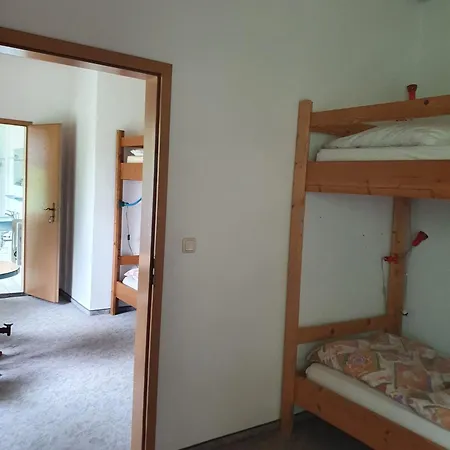 Monteurzimmer Alte Schule Heberndorf *