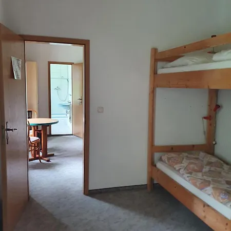 Guest house Monteurzimmer Alte Schule Heberndorf Wurzbach